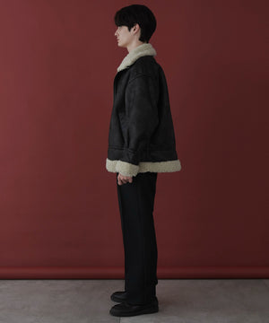 ブラックその他 モデル：180cm L着用