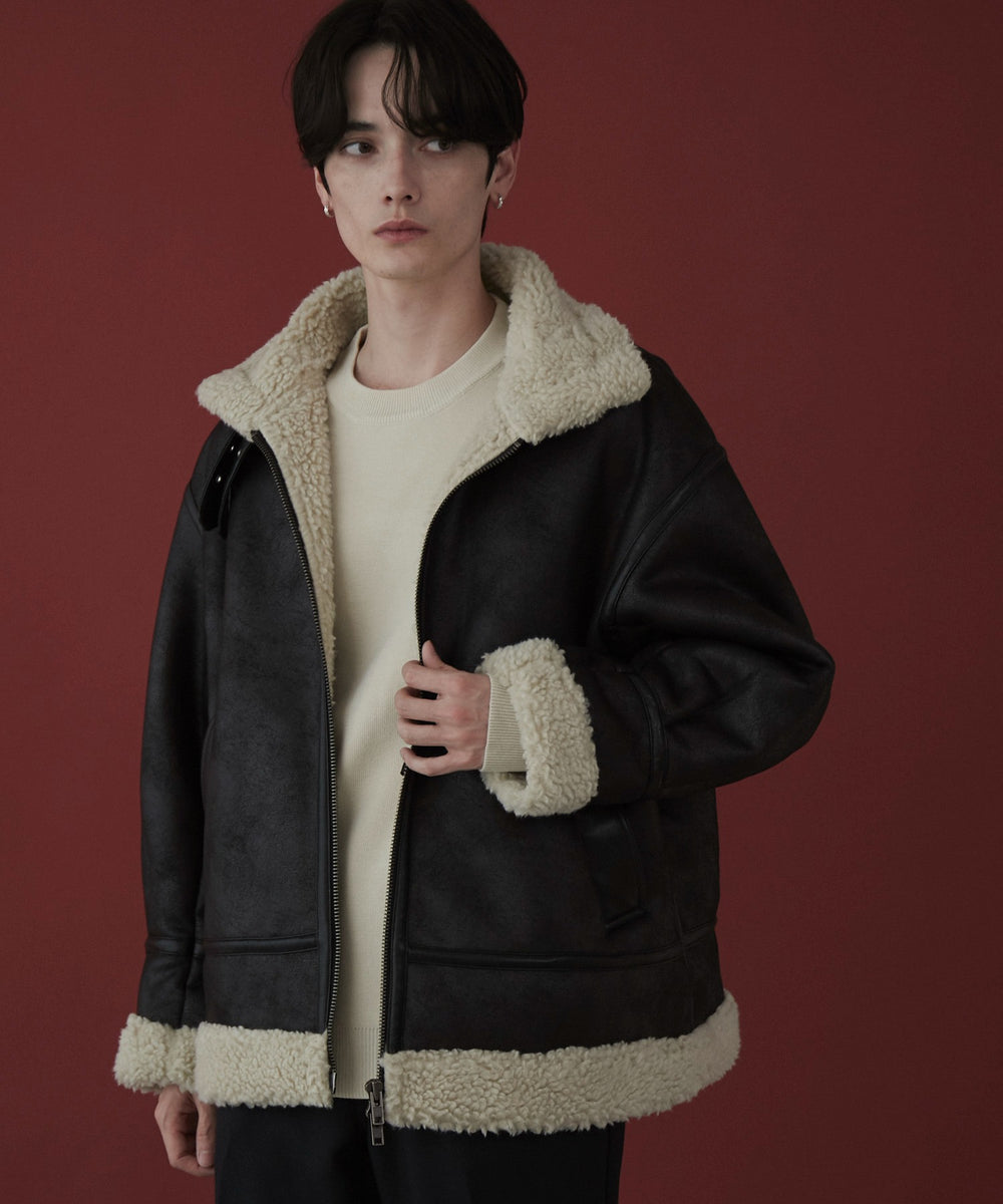 ブラックその他 モデル：180cm L着用