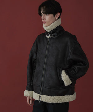 ブラックその他 モデル：180cm L着用