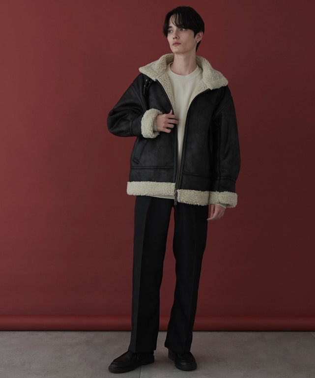 ブラックその他 モデル：180cm L着用