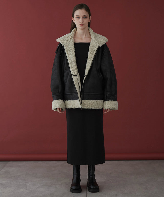 ブラックその他 モデル：173cm L着用