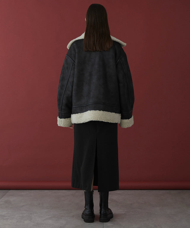 ブラックその他 モデル：173cm L着用