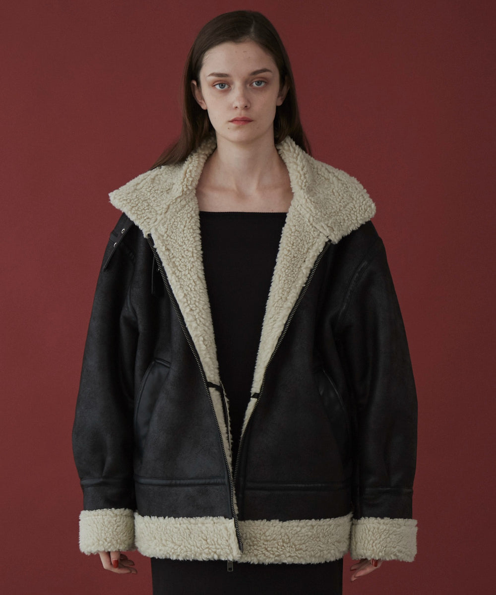 ブラックその他 モデル：173cm L着用