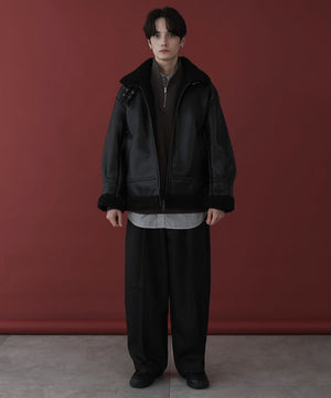 ブラック モデル：180cm L着用