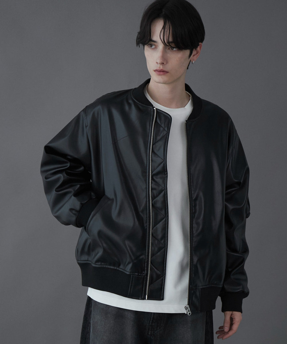 ブラック モデル：180cm L着用