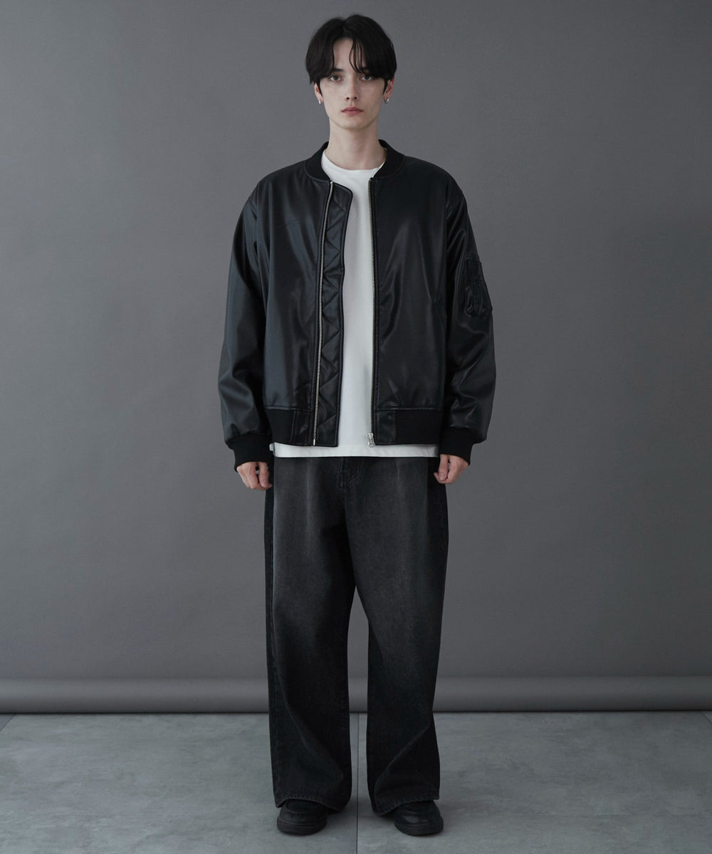 ブラック モデル：180cm L着用