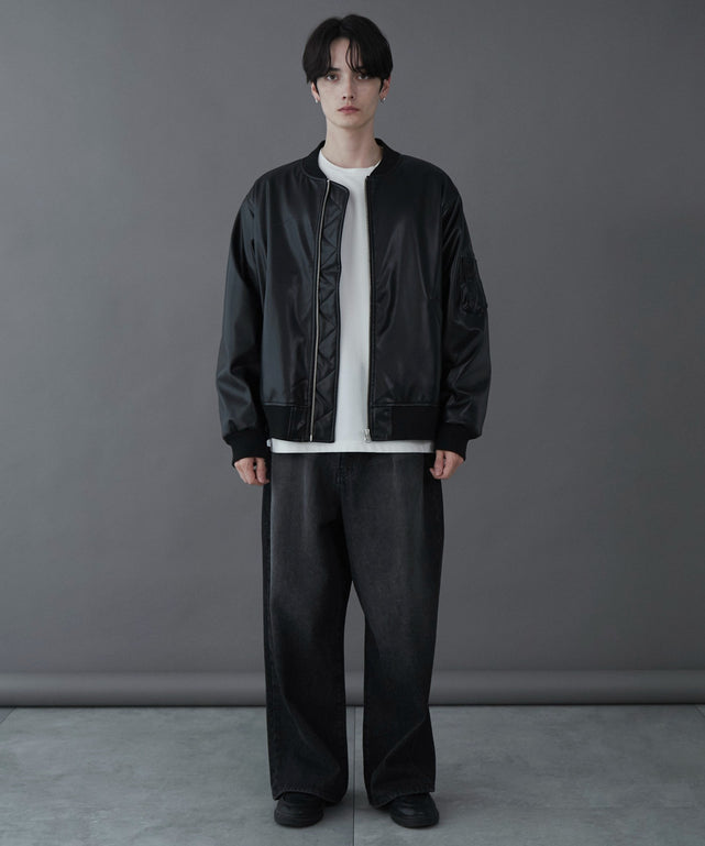 ブラック モデル：180cm L着用