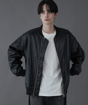 ブラック モデル：180cm L着用