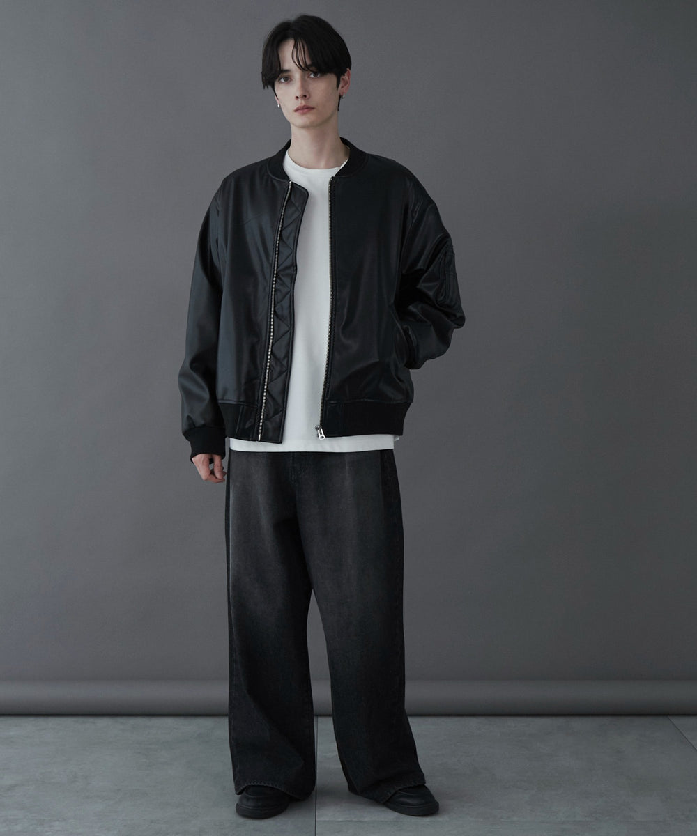 ブラック モデル：180cm L着用