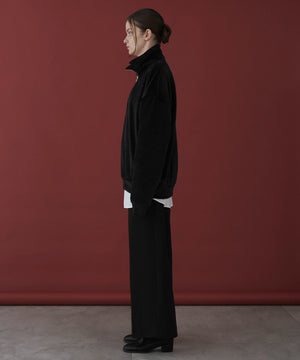 ブラック モデル：173cm L着用