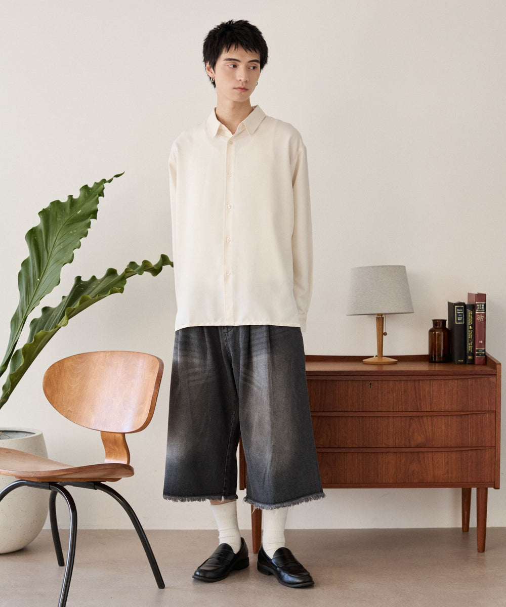 オフホワイト モデル：180cm L着用