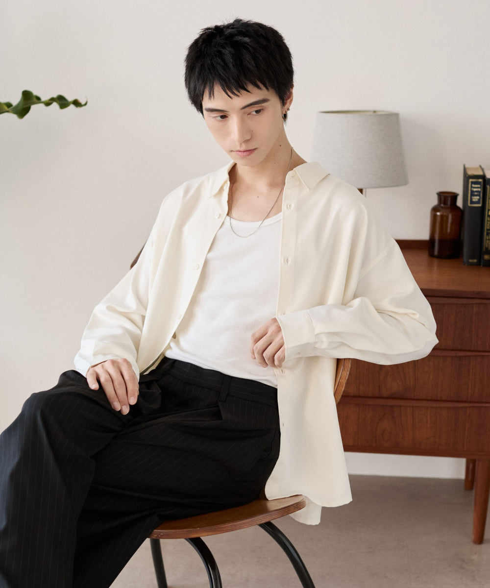 オフホワイト モデル：180cm L着用