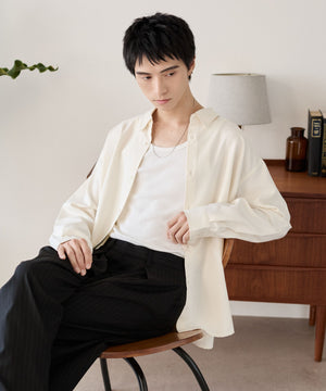 オフホワイト モデル：180cm L着用