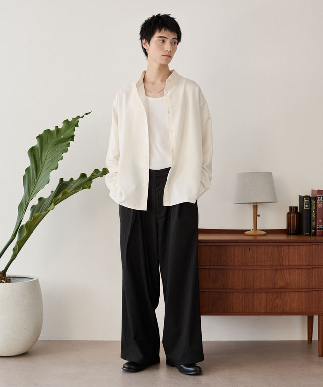 オフホワイト モデル：180cm L着用