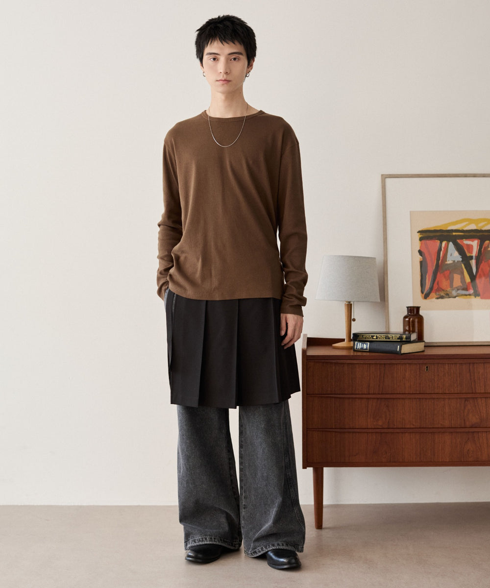 ブラウン モデル：180cm L着用