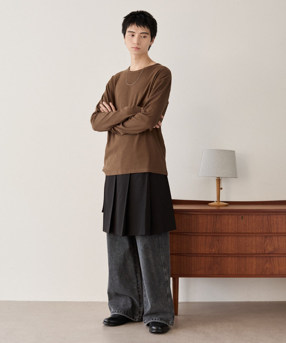 ブラウン モデル：180cm L着用