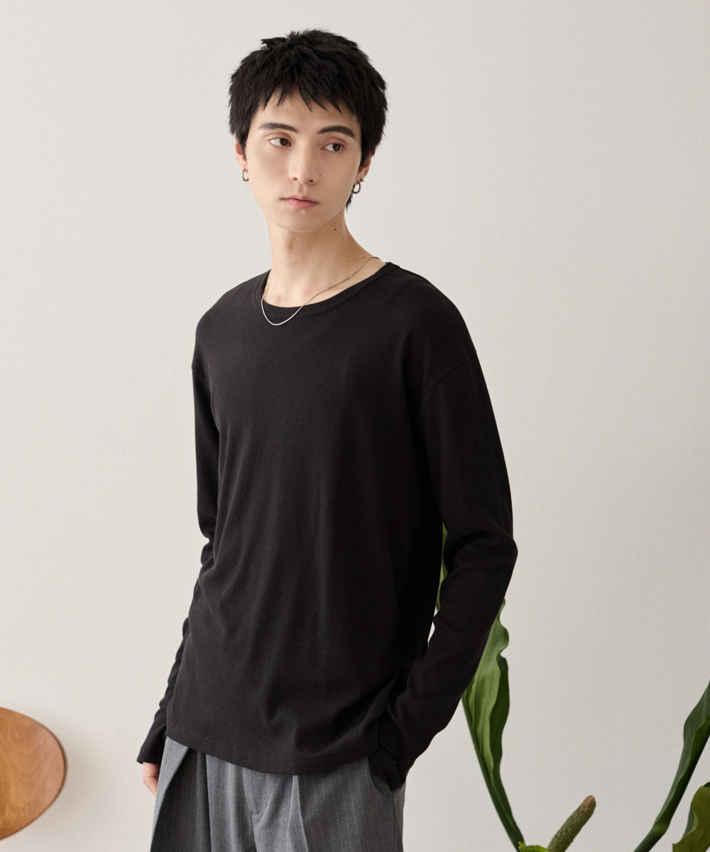 ブラック モデル：180cm L着用