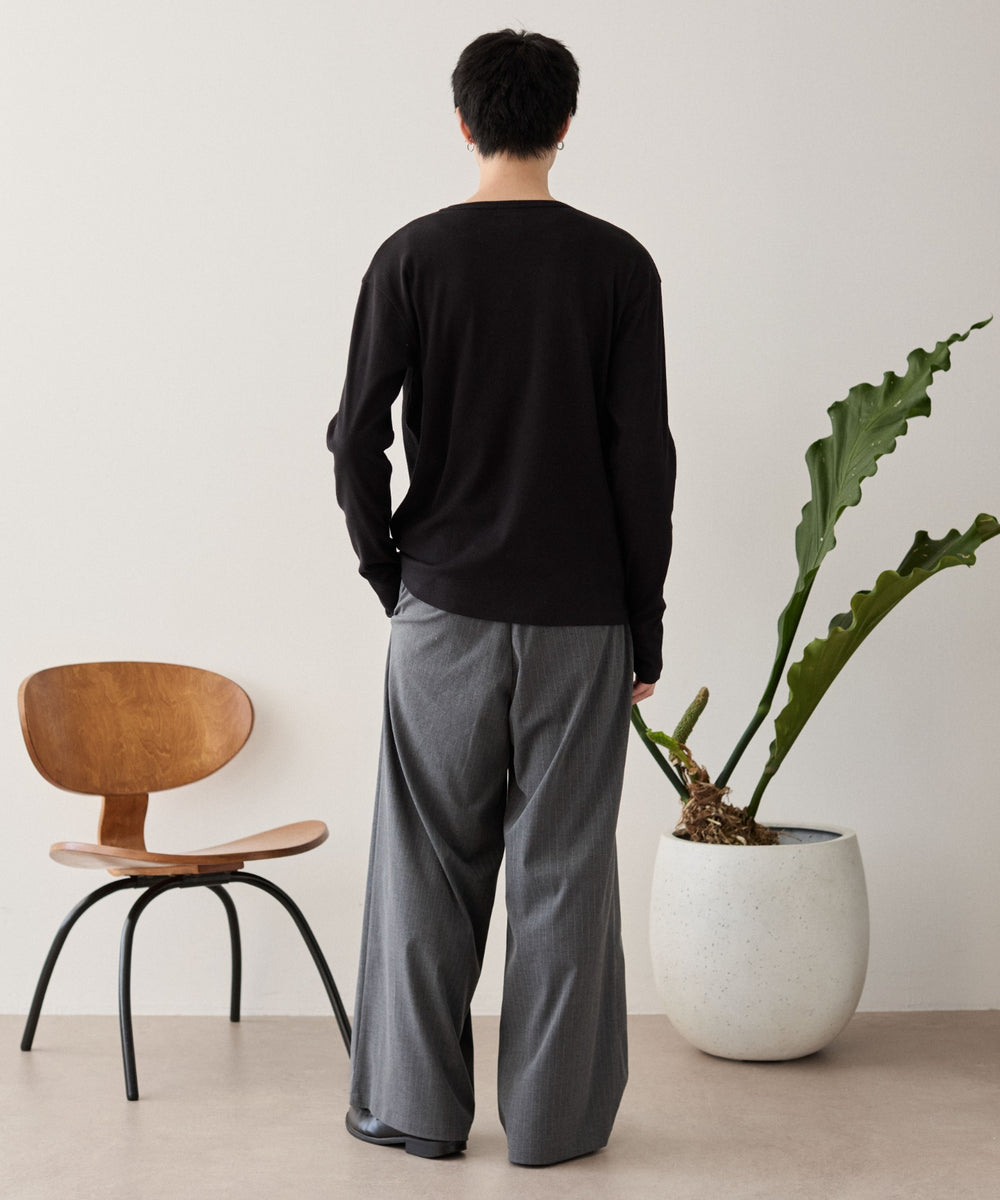 ブラック モデル：180cm L着用