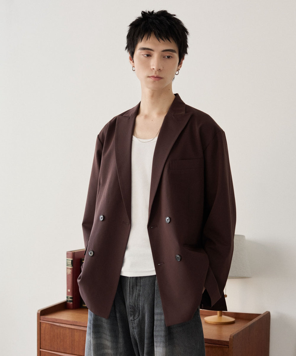 ブラウン モデル：180cm L着用