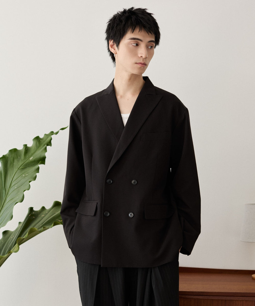 ブラック モデル：180cm L着用