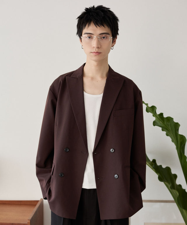 ブラウン モデル：180cm L着用