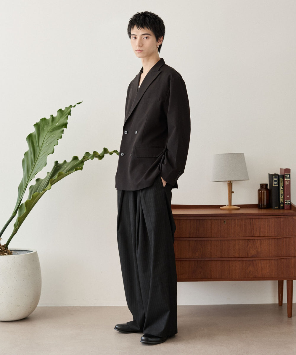 ブラック モデル：180cm L着用