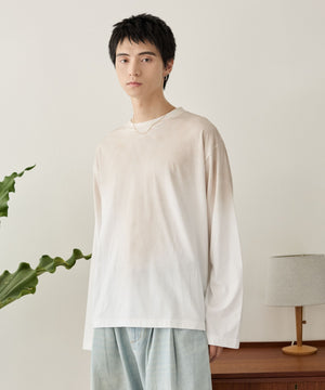 オフホワイト モデル：180cm L着用