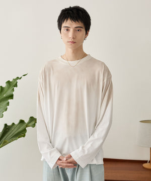 オフホワイト モデル：180cm L着用