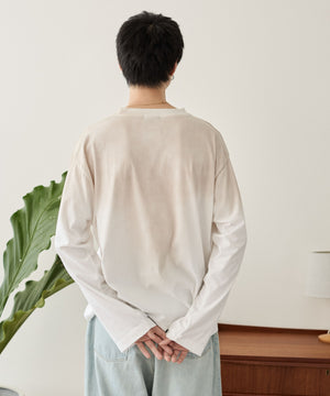 オフホワイト モデル：180cm L着用