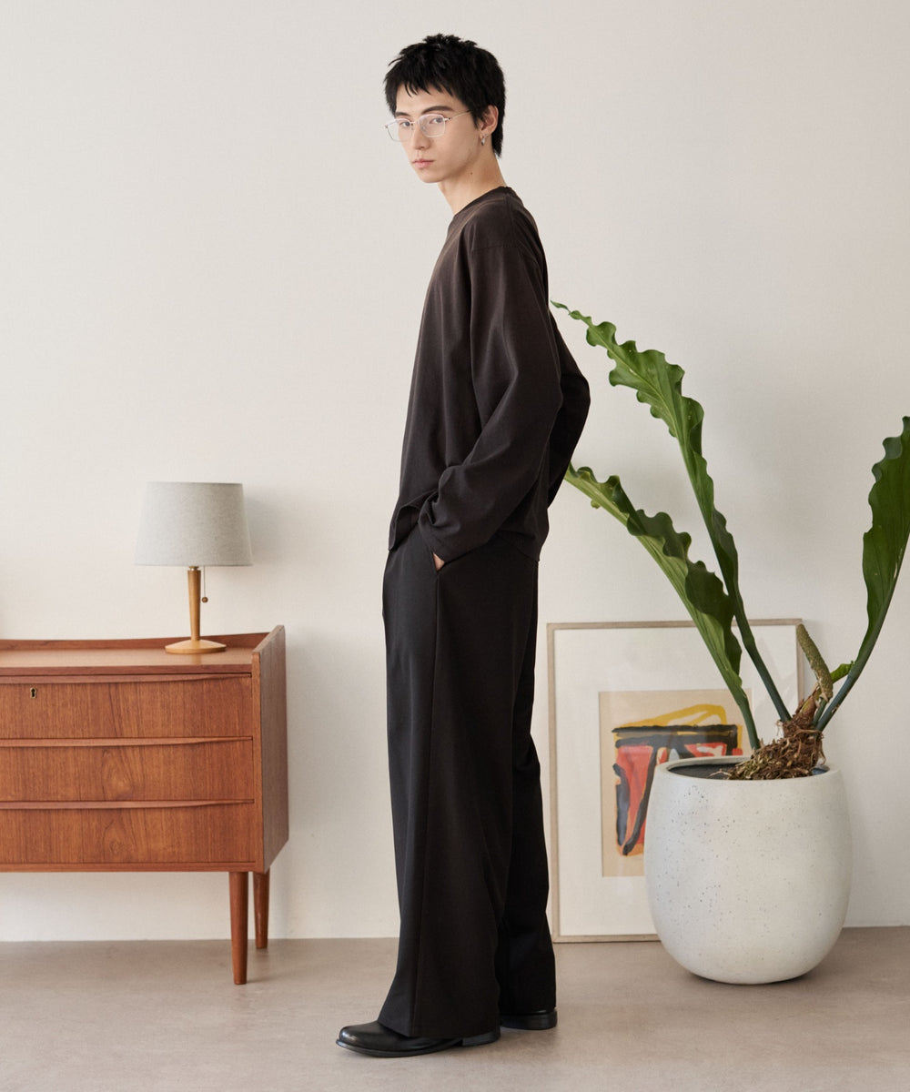 ブラック モデル：180cm L着用