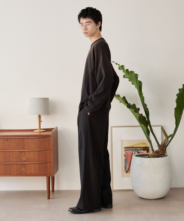 ブラック モデル：180cm L着用