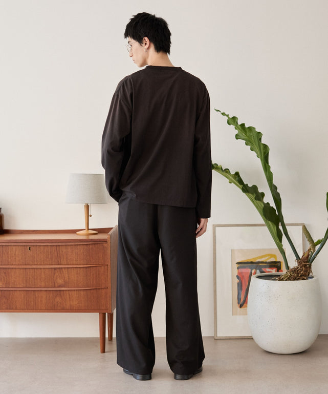 ブラック モデル：180cm L着用