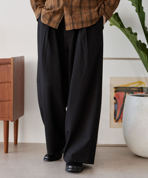 ブラック モデル：180cm L着用