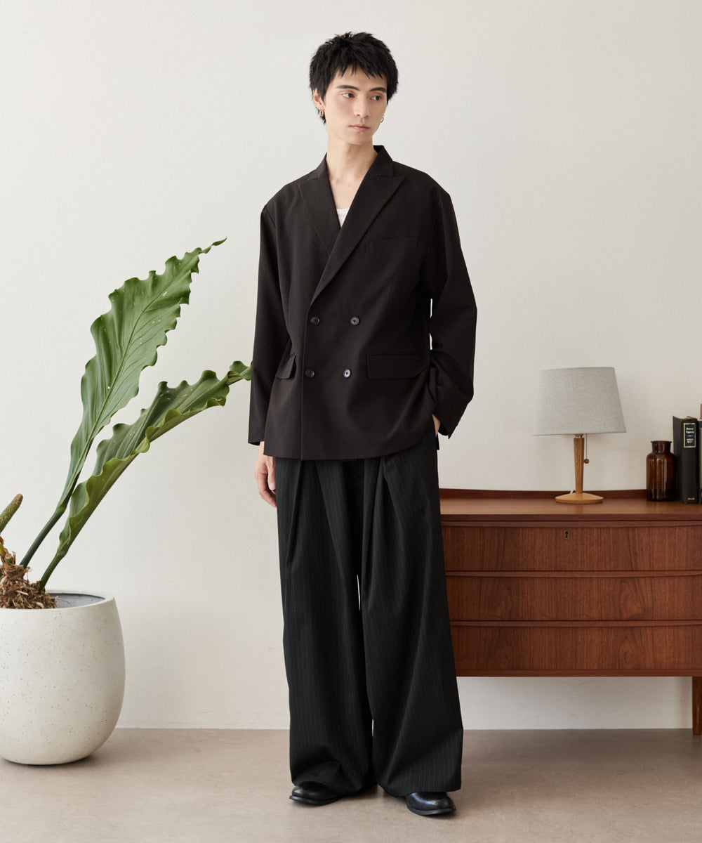 ブラックストライプ モデル：180cm L着用