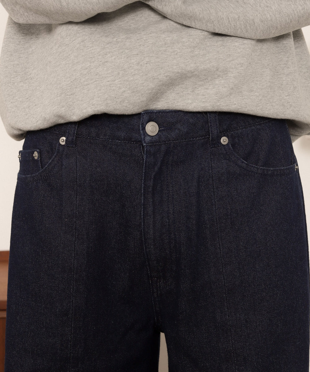 ﾃﾞﾆﾑｲﾝﾃﾞｨｺﾞ モデル：180cm L着用