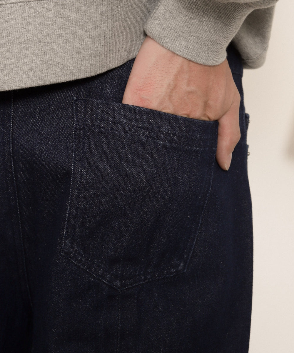 ﾃﾞﾆﾑｲﾝﾃﾞｨｺﾞ モデル：180cm L着用