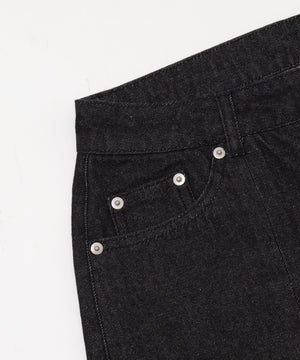 ﾃﾞﾆﾑﾌﾞﾗｯｸ