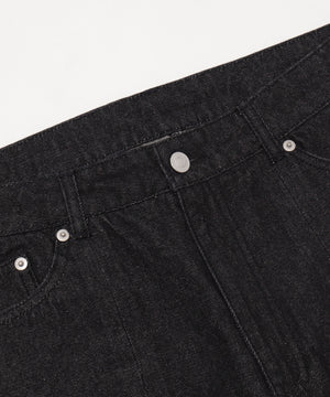 ﾃﾞﾆﾑﾌﾞﾗｯｸ