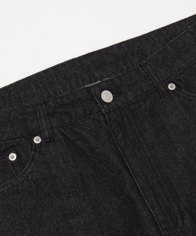 ﾃﾞﾆﾑﾌﾞﾗｯｸ