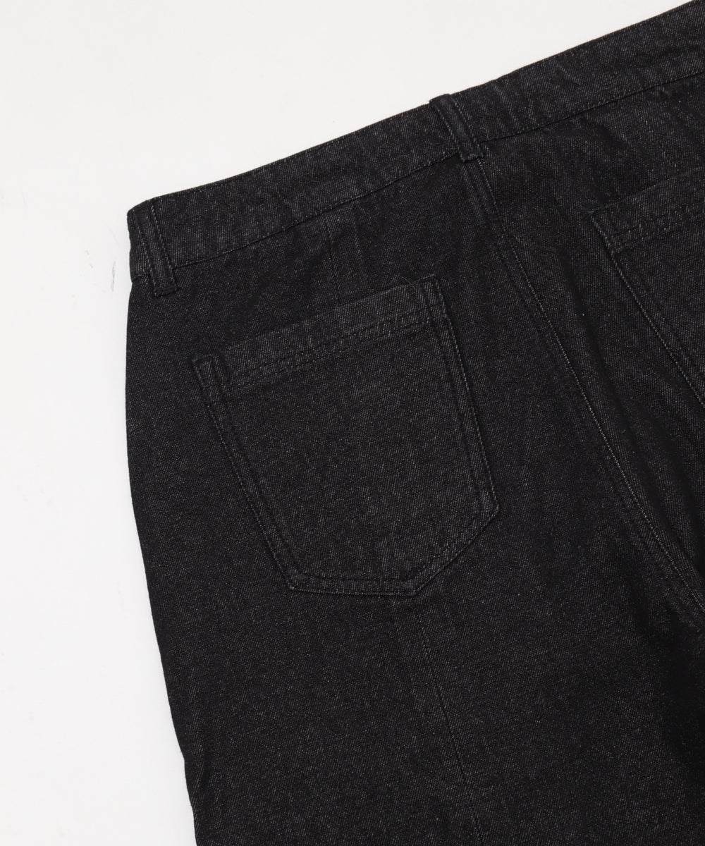 ﾃﾞﾆﾑﾌﾞﾗｯｸ