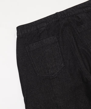 ﾃﾞﾆﾑﾌﾞﾗｯｸ