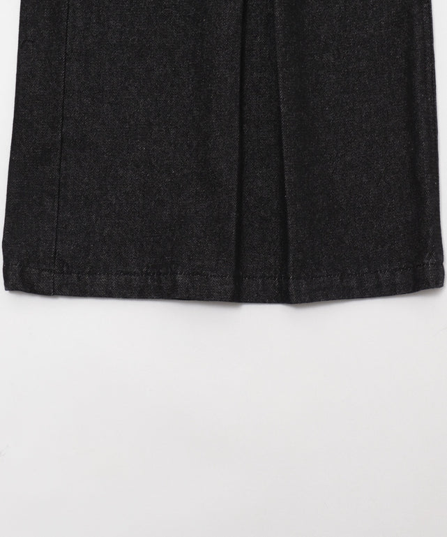 ﾃﾞﾆﾑﾌﾞﾗｯｸ