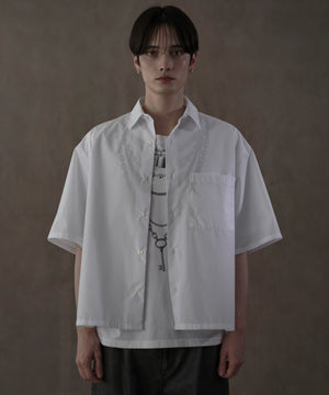 ホワイト　モデル：180㎝　L着用