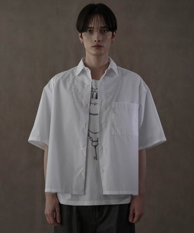 ブロードボクシーシャツ（SS）/ホワイト　モデル：180㎝　L着用