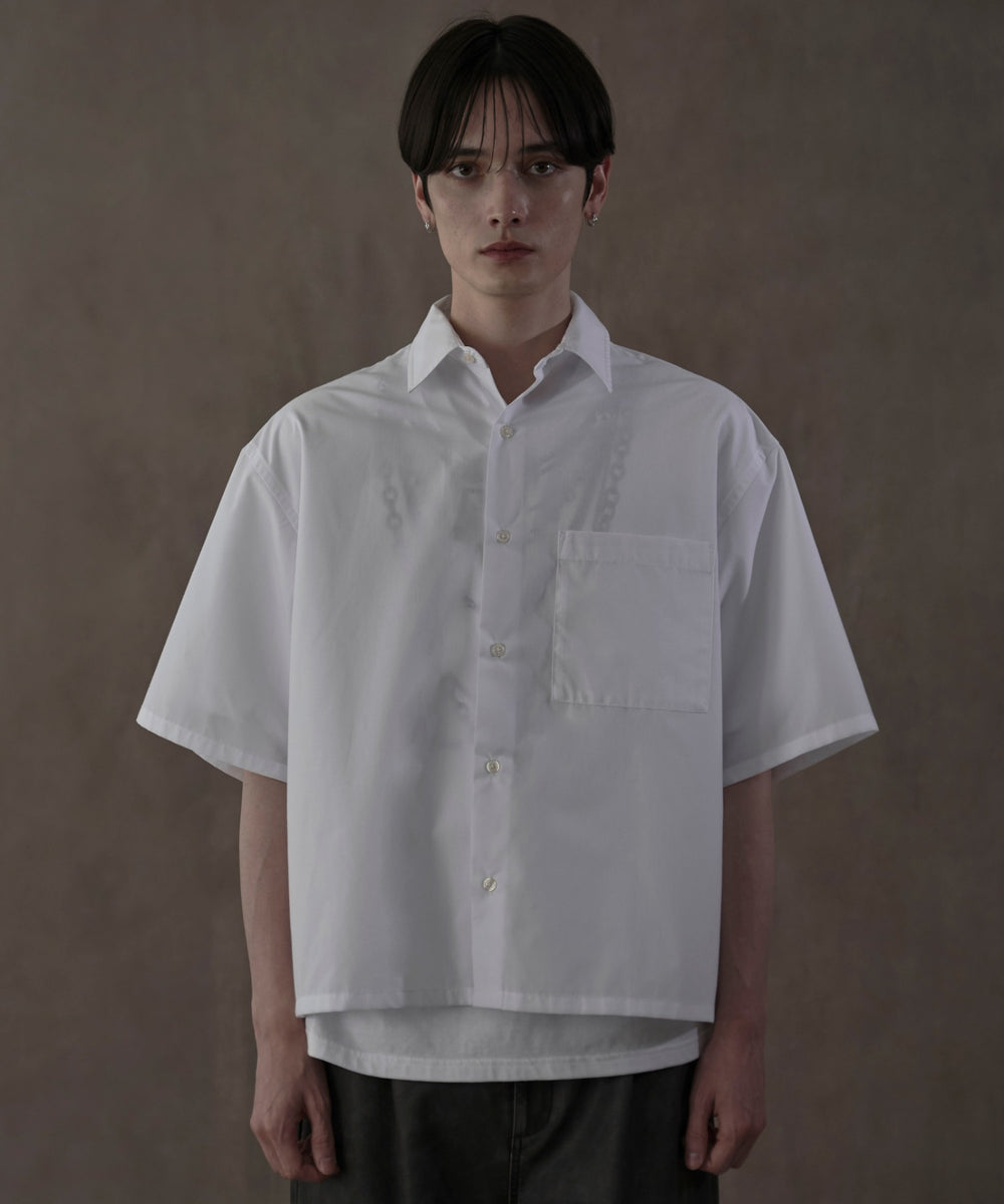 ホワイト　モデル：180㎝　L着用