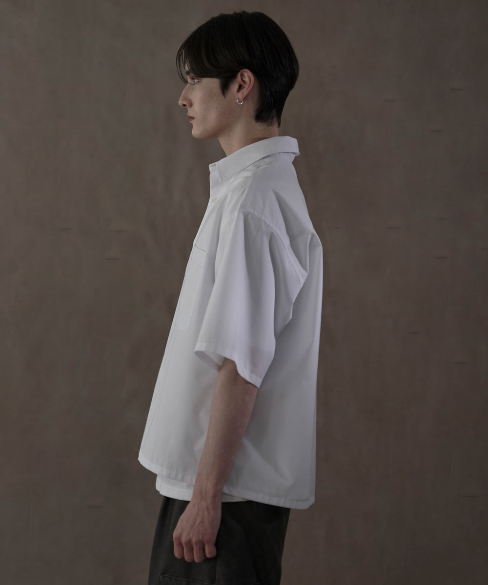 ホワイト　モデル：180㎝　L着用