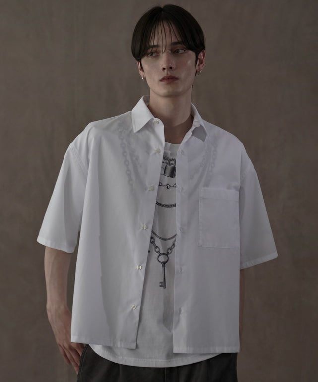 ホワイト　モデル：180㎝　L着用