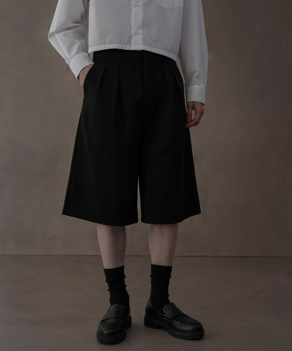 ブラック　モデル：180㎝ L着用