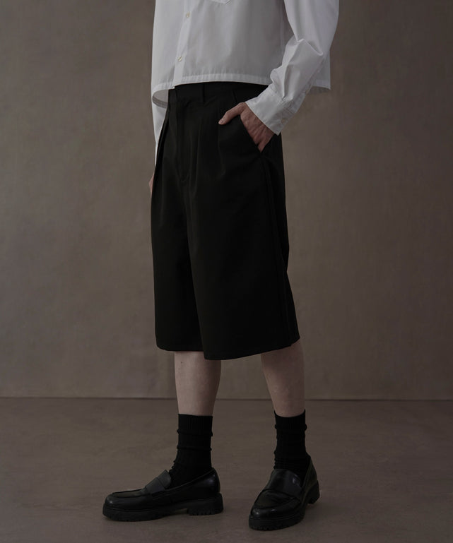 ブラック　モデル：180㎝ L着用