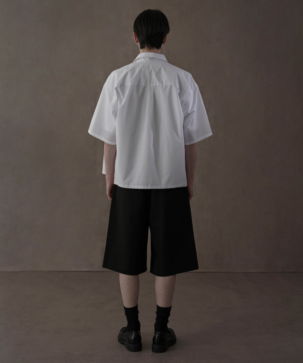 ブラック　モデル：180㎝ L着用